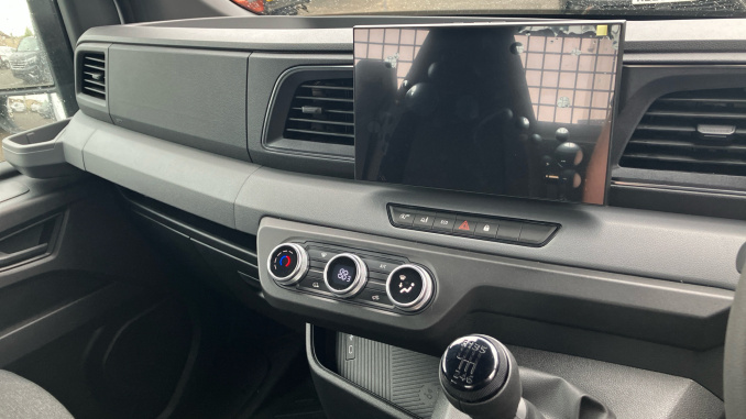 Renault Master Lwb Diesel Fwd LL35dCi 150 Advance Low Roof Dropside - Image 30